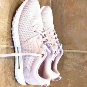 Under Armour running shoes HOVR